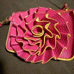 Flower Wristlet by Jazzd